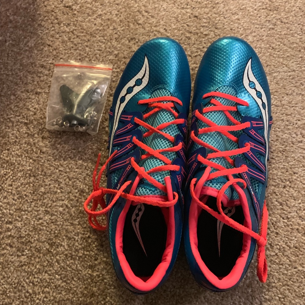 Saucony Showdown Track shoes